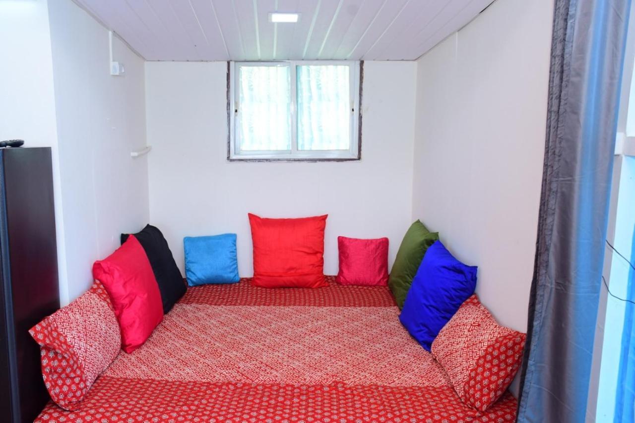 Forrest Homestay Villa Bhor Eksteriør bilde