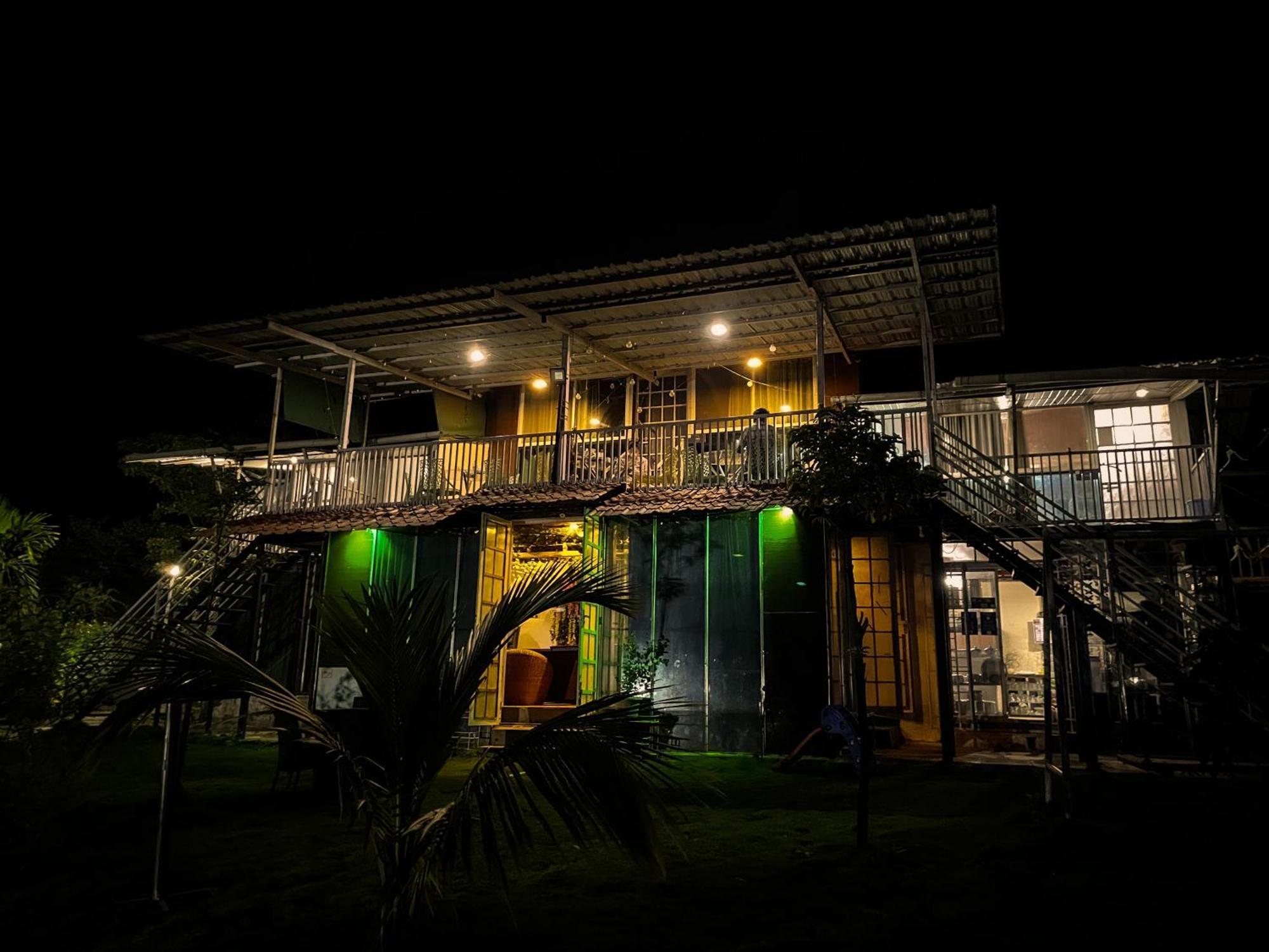 Forrest Homestay Villa Bhor Eksteriør bilde