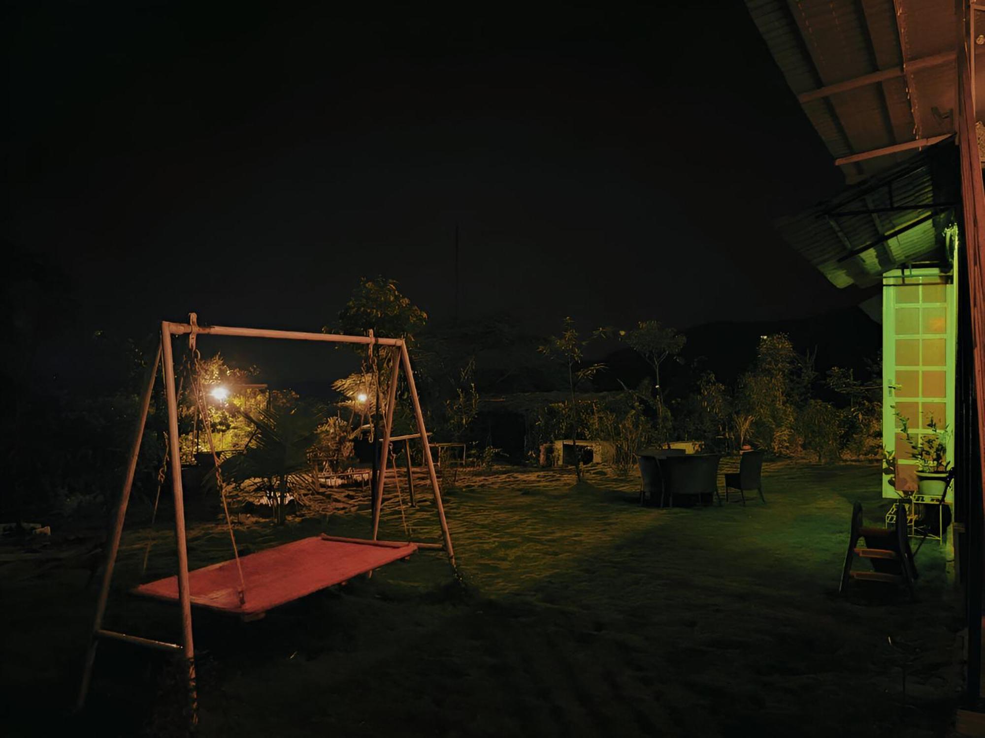 Forrest Homestay Villa Bhor Eksteriør bilde