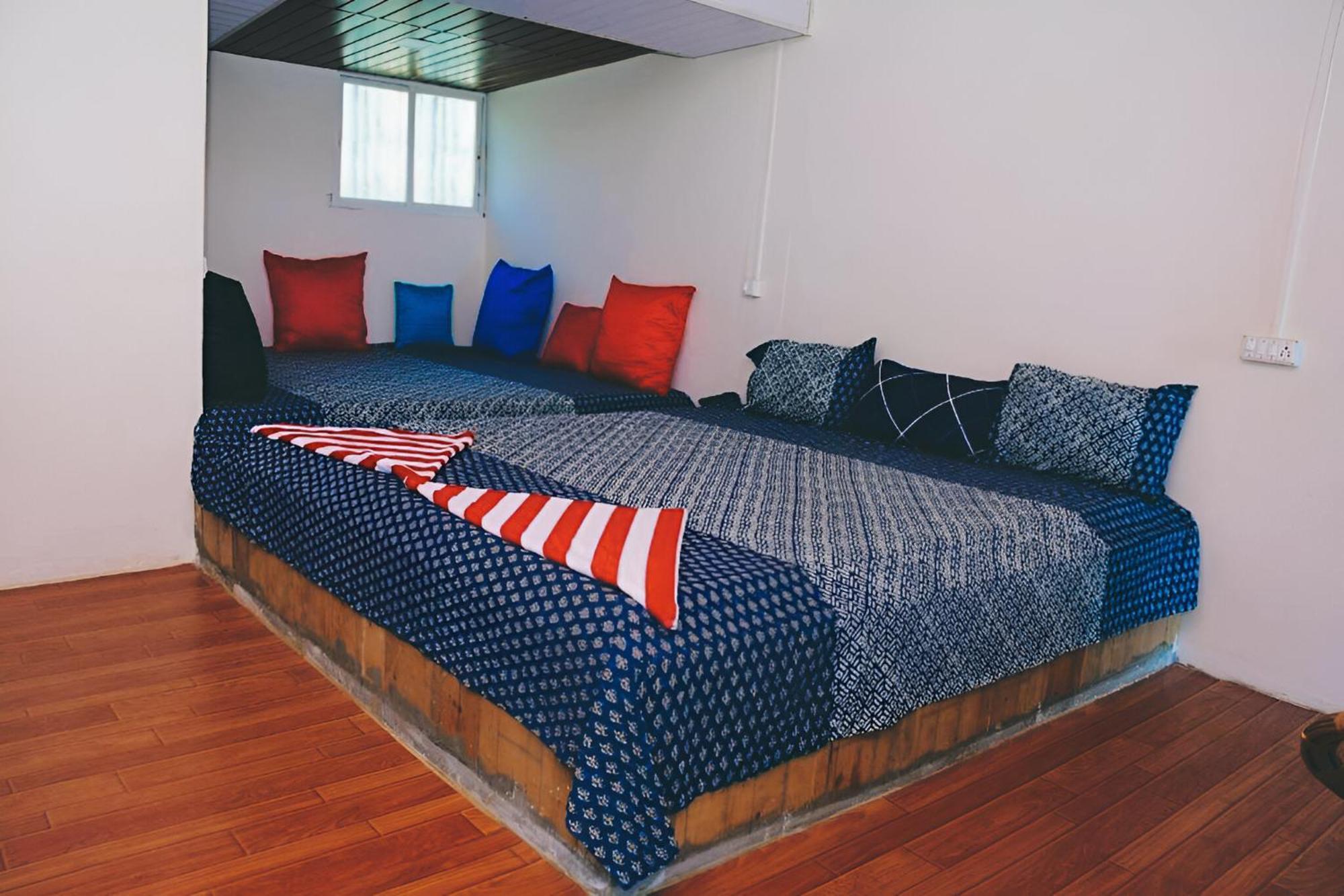 Forrest Homestay Villa Bhor Eksteriør bilde